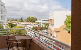 Blife Ricardya Private Rooms